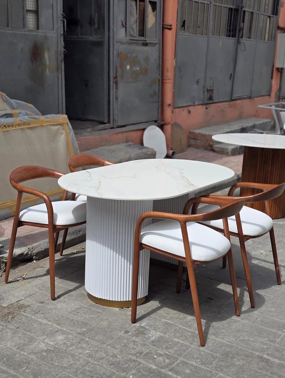 Set Meja Cafe Marmer Minimalis 4 Kursi Kayu Selly Bubut Modern