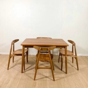 Set Meja Kursi Cafe Kayu Scandinavian 4 Kursi