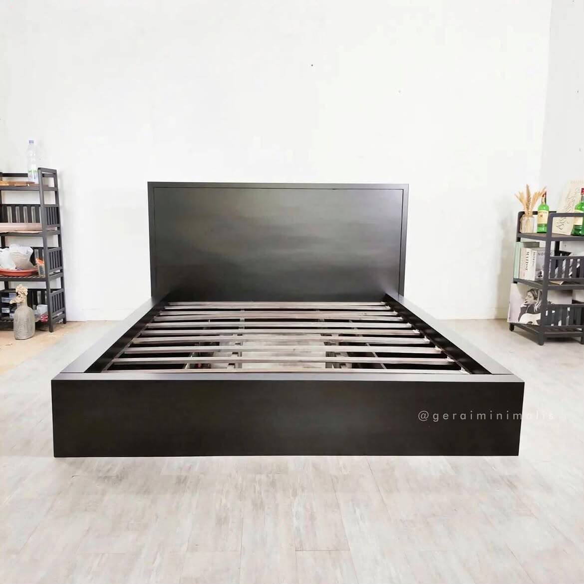 Tempat Tidur Kayu Jati Besar Minimalis Modern Jenna