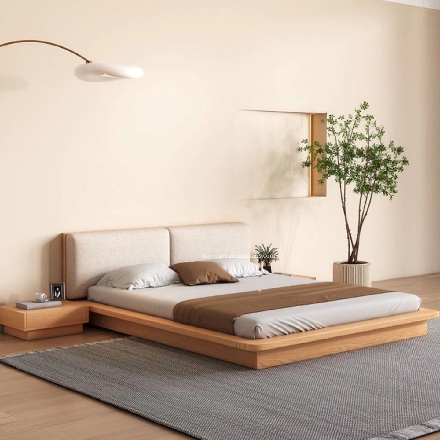 Dipan Kayu Jati dengan Headboard Upholstery