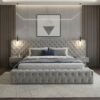 Tempat Tidur Tufted Elegan dengan Headboard Tinggi