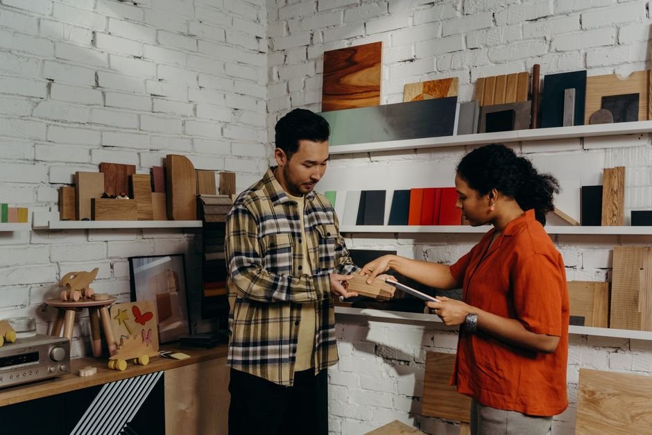 Cara Memilih Material Furniture Custom untuk Rumah