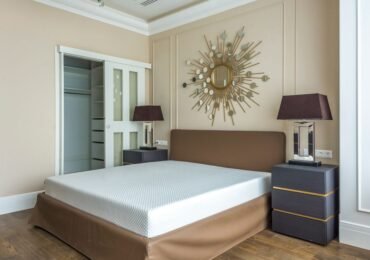 Furniture Custom Kamar Tidur: Lemari, Tempat Tidur dan Meja Rias