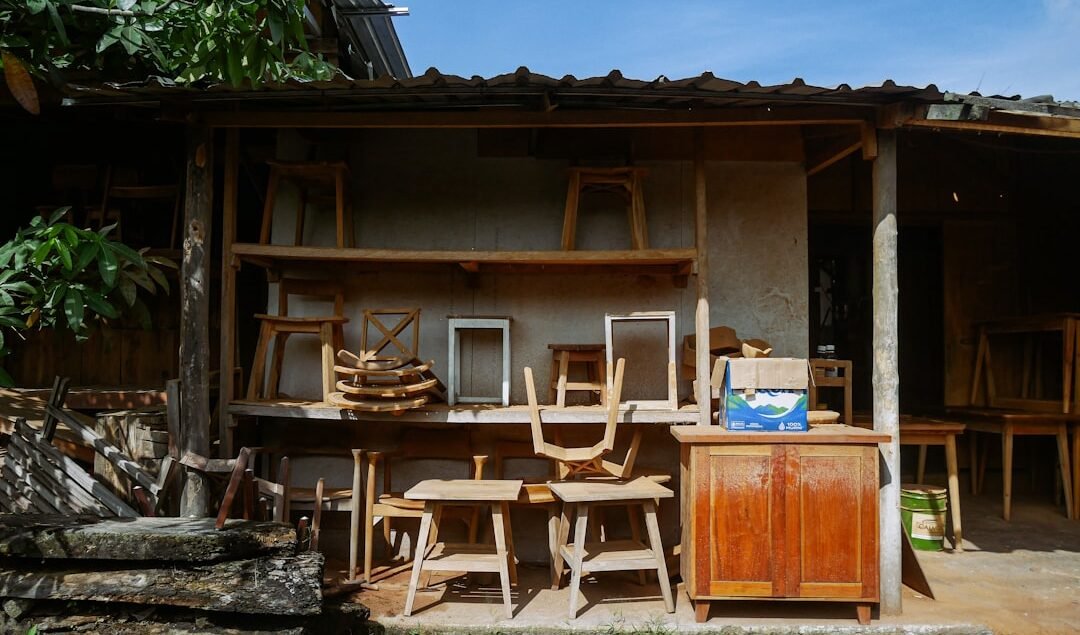 Furniture Jepara: Karakter, Keahlian Pengrajin, dan Nilai yang Perlu Diketahui