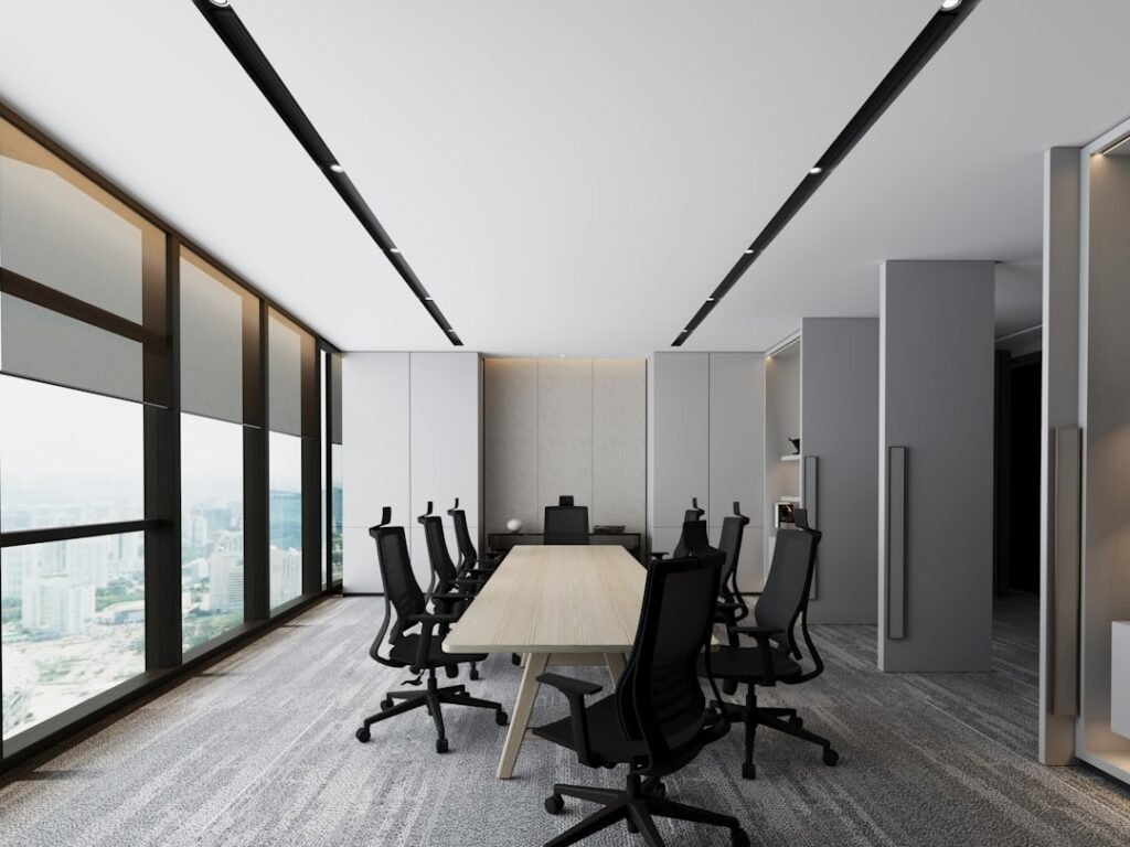 Checklist Sebelum Membeli Meja Rapat untuk Kantor