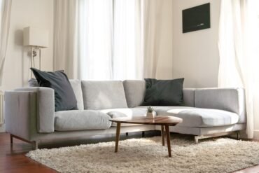 Sofa Sudut Atau Sofa 2 Seater, Mana Yang Lebih Baik?