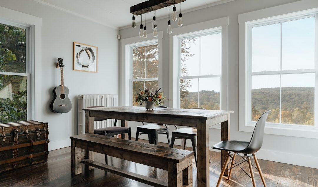 Tips Menghias Ruang Makan Dengan Furniture Multifungsi