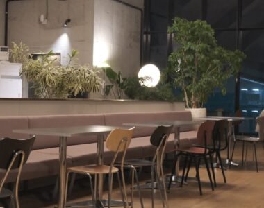 Furniture Cafe Yang Viral Di Media Sosial Sekarang