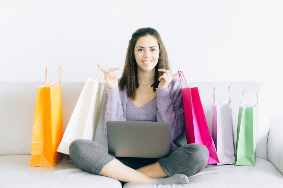 Perbandingan Harga Sofa Antara Toko Offline Dan Online
